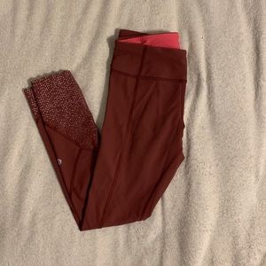 Lululemon “tight stuff” reflective leggings